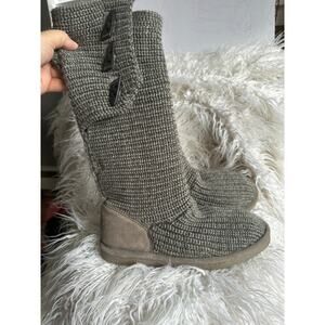 size 10 Bearpaw Women's Knit Tall Boots Grey